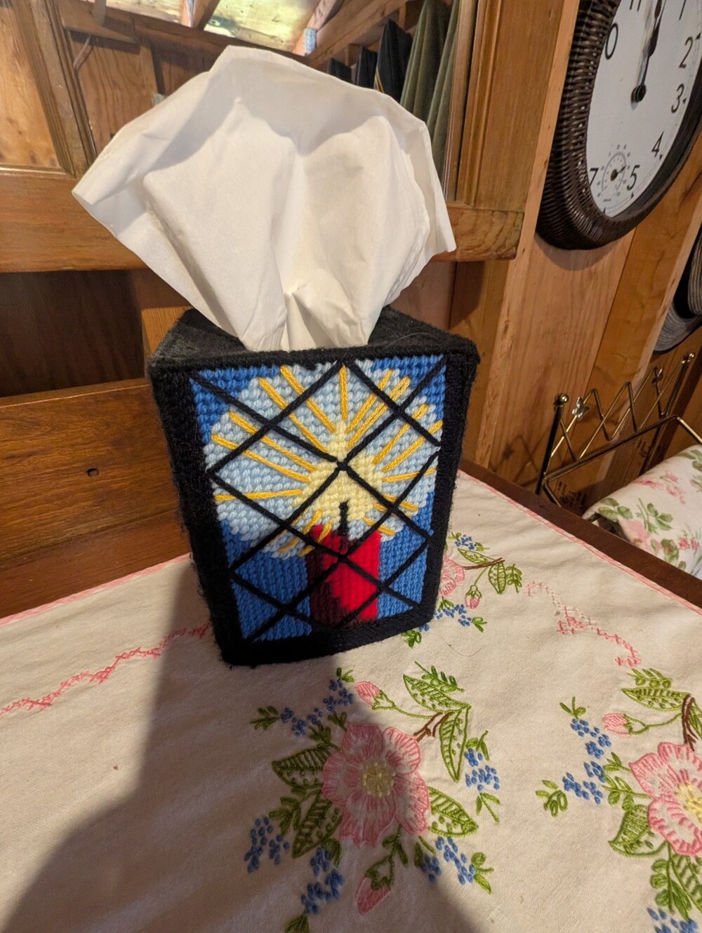 Vintage Plastic Canvas Tissue Box Cover Candle Christmas Handmade Needlework